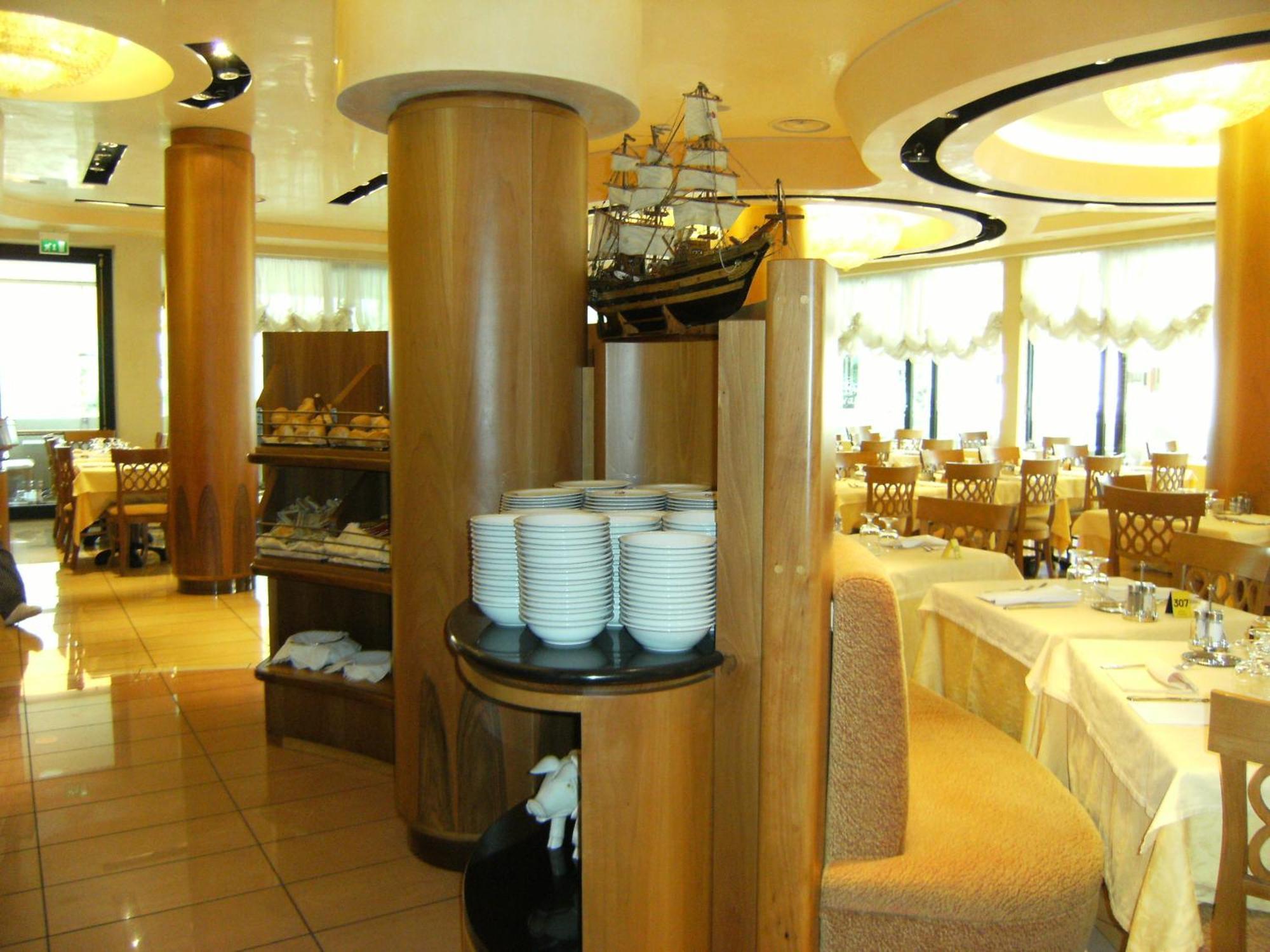 Hotel Europa บิบิโอเน ภายนอก รูปภาพ