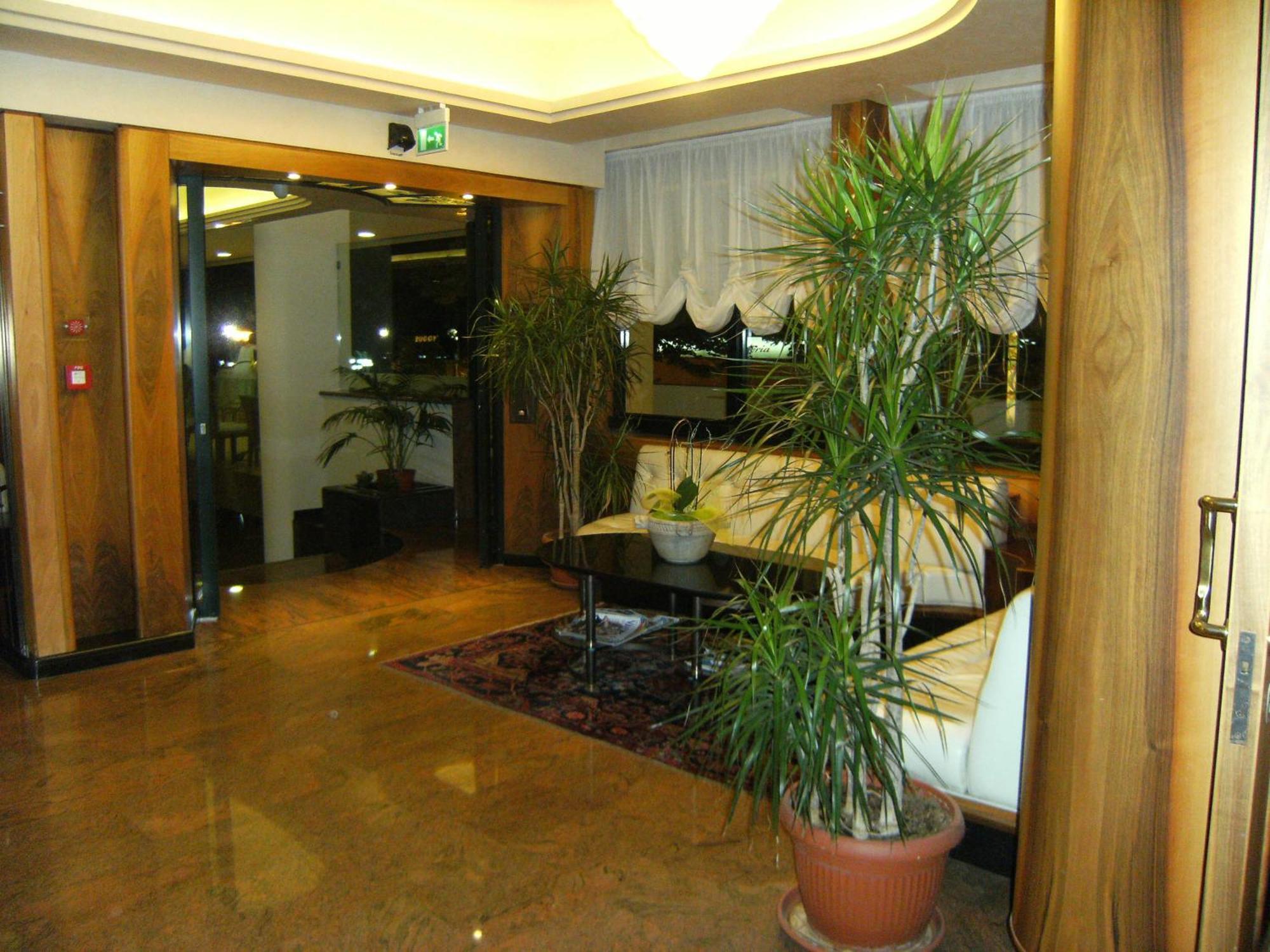 Hotel Europa บิบิโอเน ภายนอก รูปภาพ